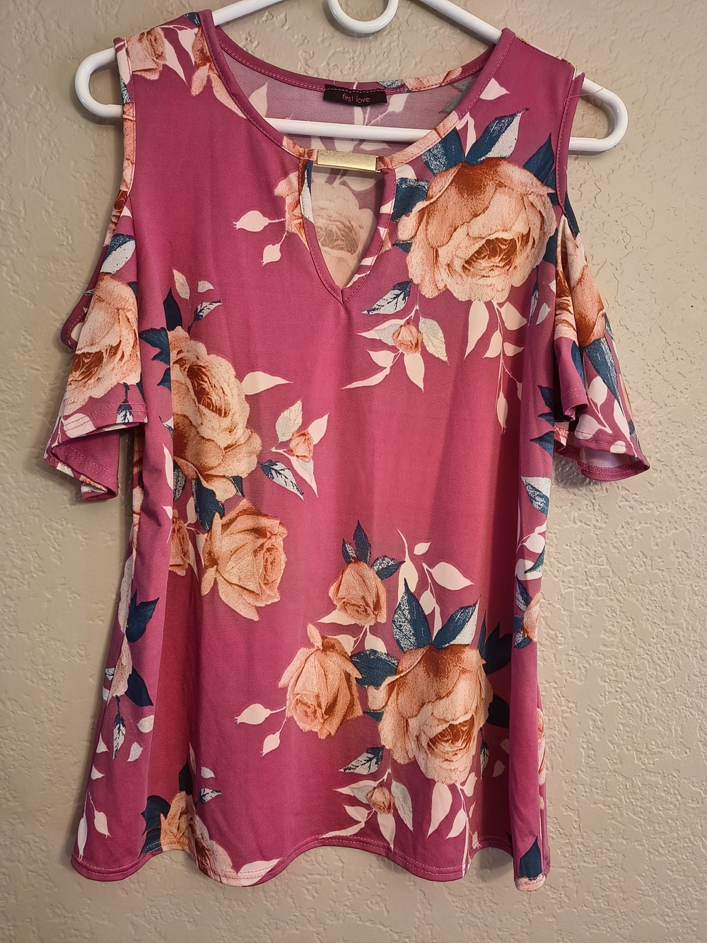 Pink Open Shoulder V Neck With Gold Accent Piece Floral Shirt Tunic Blouse Top - Picture 5 of 5